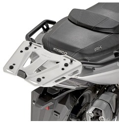 SR6110 Givi attacco posteriore bauletto Monokey e Monolock Kymco AK550