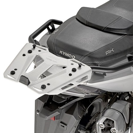 SR6110 Givi attacco posteriore bauletto Monokey e Monolock Kymco AK550