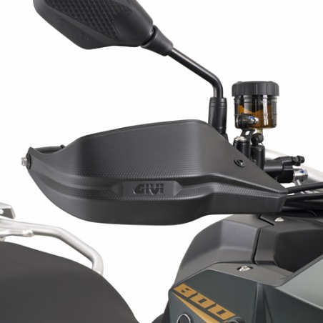 Givi HP9651B Kit di montaggio paramani Per KOVE 800X PRO Dal 2024