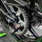EasyBlock Antifurto blocca ruota per Kawasaki Versys 650 dal 2014 in poi EasyBlock Antifurto blocca ruota per Kawasaki Versys 650 dal 2014 in poi