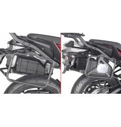 Givi TL2148KIT kit montaggio Tool Box S250 su Tracer 700 dal 2020