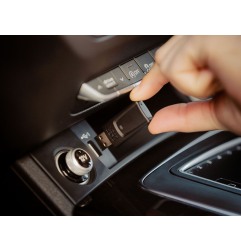 Quad Lock QLA-CPA-2 Wireless Adaptor CarPlay/Android Auto