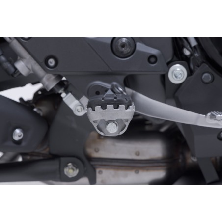 Kit pedane regolabili ION Sw-Motech FRS.08.011.10400/B per Kawasaki Versys 1100