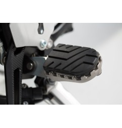 Kit pedane regolabili ION Sw-Motech FRS.11.011.10103/B per Triumph Tiger 800/900/1200, Scram 1200