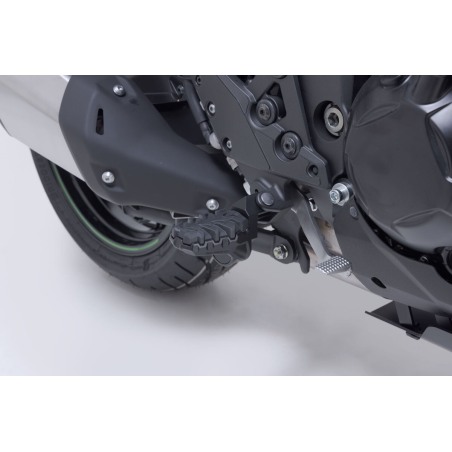 SW‑Motech FRS.08.112.10400/B Kit pedane regolabili EVO Nere per Kawasaki Versys 1100