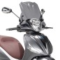 5606S Cupolino GIVI fumé per scooter Piaggio Beverly 125ie-300ie dal 2010 e Beverly 350 Sport Touring dal 2012