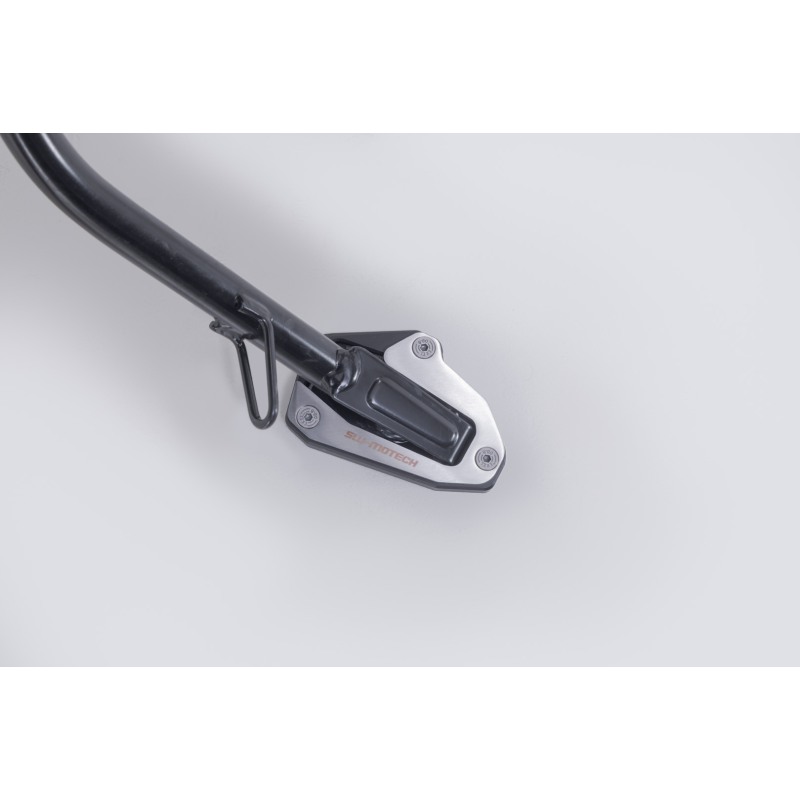 SW-Motech STS.22.088.10000 base cavalletto laterale nero/argento Ducati Scrambler dal 2024 SW-Motech STS.22.088.10000 base cavalletto laterale nero/argento Ducati Scrambler dal 2024