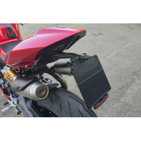CNC Racing PT400Y Porta Targa In Carbonio Regolabile Per Ducati Panigale V2 E Streetfighter V2 Dal 2025 Opaco