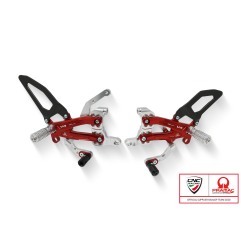 CNC Racing Pedane Regolabili Per Ducati Streetfighter V4/v4 S Dal 2020 In Alluminio Cnc E Carbonio