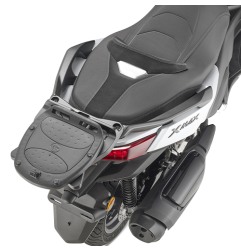 Givi SR2178 attacco bauletto Monolock Yamaha X Max 300 dal 2025