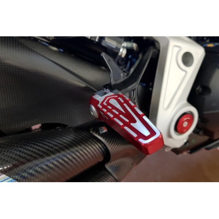 CNC Racing PEP04RS Coppia pedane poggiapiedi Passeggero Ducati Diavel Rosso Argento