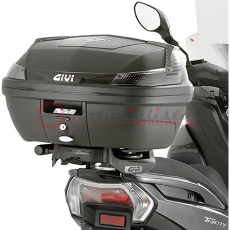 SR2120 Givi attacco posteriore per scooter Yamaha Tricity 125-155