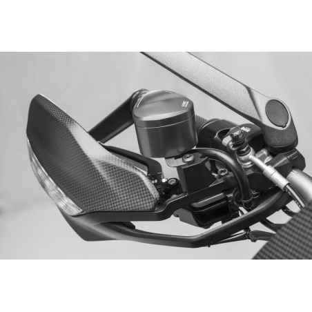 CNC Racing ZA985Y Estensione paramani superiore in carbonio Ducati Multistrada