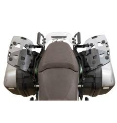 Portapacchi laterali fumè Isotta PP98-FC per valigie originali Moto Guzzi V100 Mandello dal 2022