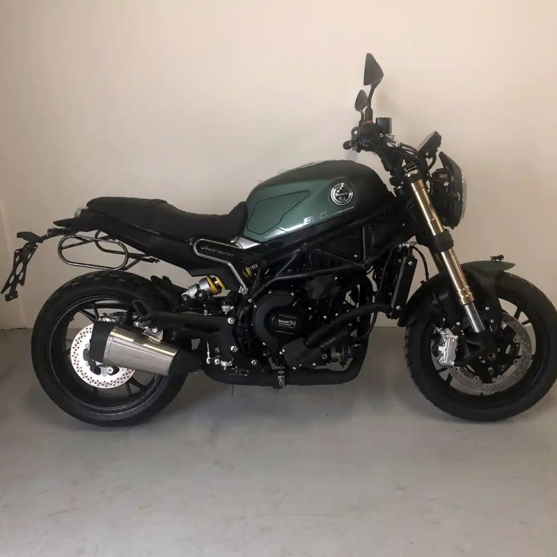 Sac à Dos Rigide Pour Benelli Leoncino 800 / Trail Carbon II 37L
