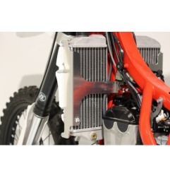 AXP AX1556 Protezioni radiatore Beta 350RR / 390RR / 430RR / 480RR / 500RR ( 2020 - 2023 ) - Distanziali Rossi