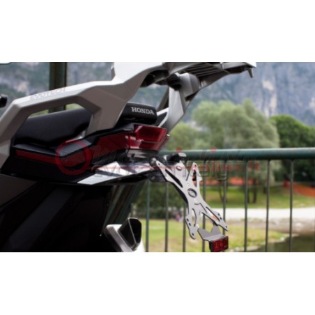 ESTR-0122 Portatarga Evotech per Honda X-Adv