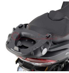 SR3115 Attacco posteriore per bauletto Givi su Suzuki Burgman 400