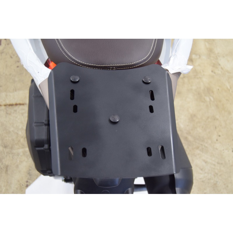 Isotta ST404 Staffa portabauletto per Piaggio Medley 125/150 dal 2020 al 2024 Isotta ST404 Staffa portabauletto per Piaggio Medley 125/150 dal 2020 al 2024