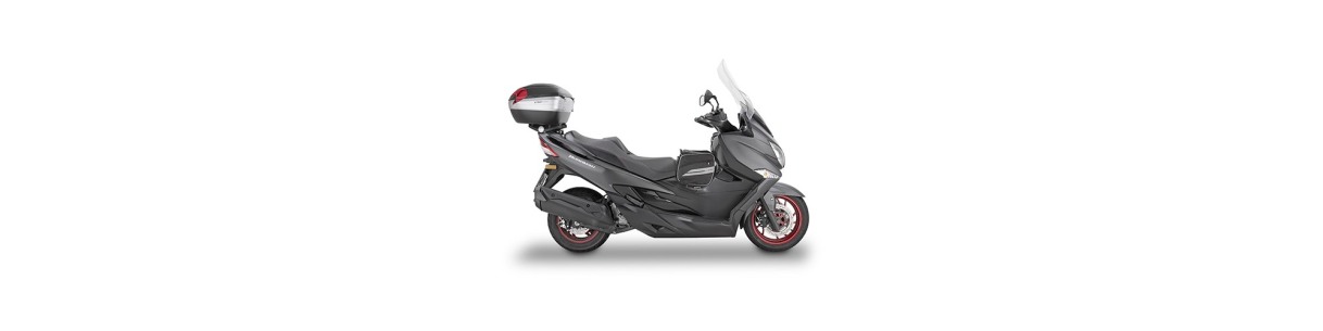 Accessori Suzuki Burgman 400 dal 2017. Bauletto, parabrezza, schienale